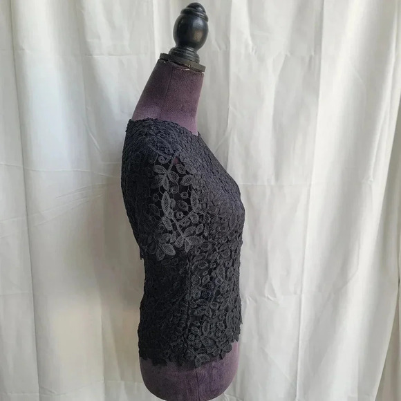 Catherine's Malandrino Crop TOP LACE Black Gold Zip Back WOMAN'S Sz XS - Picture 5 of 9